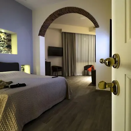 Oda ve Kahvaltı Relais Anfitheatro 2*